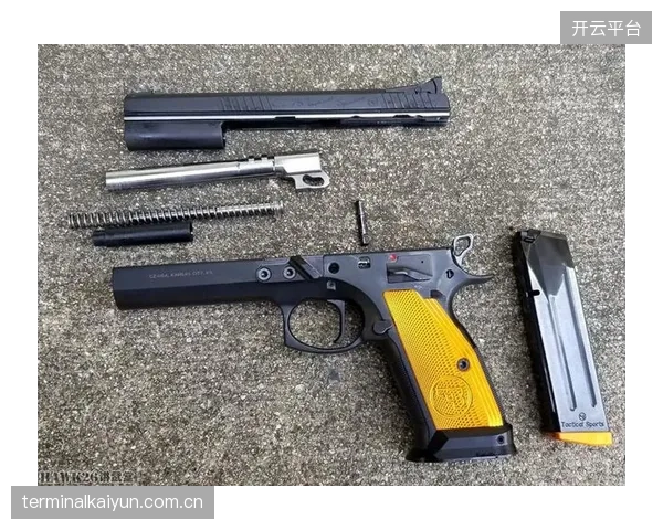 艾特-努里在攻防两端数据均衡,是现代边后卫战术的理想执行者。 艾特-努里在攻防两端数据均衡,是现代边后卫战术的理想执行者。